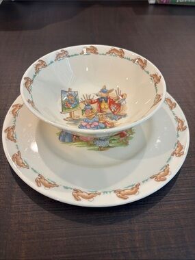 Vintage Royal Doulton Bunnykins Portrait Painter 2-Piece Ceramic Plate & Bowl
